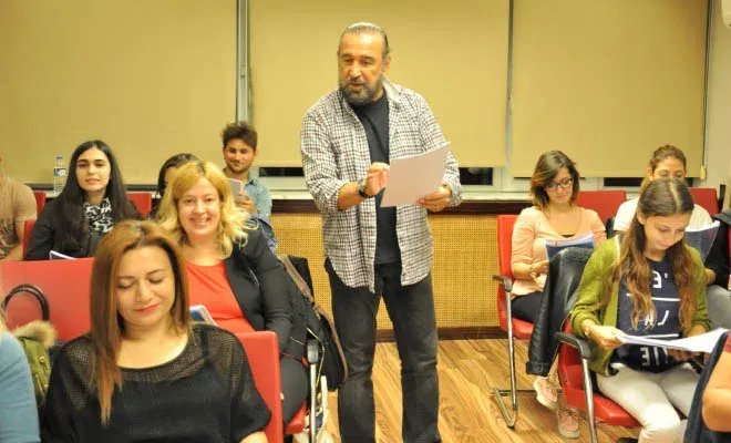 Dublaj Eğitimlerinin Oyuncu Adaylarına Katkısı Nedir?